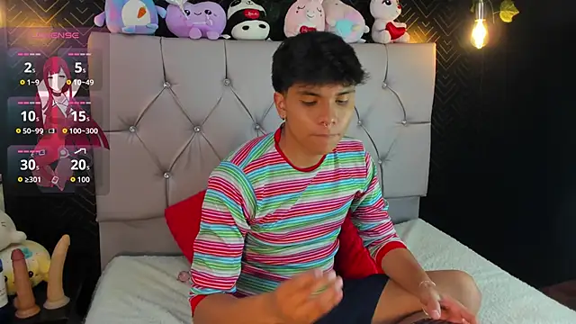 Snapshot of Thiago_Kozak chatting on September 17, 12:29 pm Thiago Kozak online show from September 17, 12:29 pm