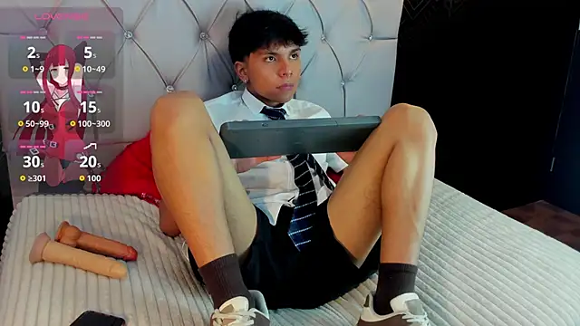 Snapshot of Thiago_Kozak chatting on September 18, 1:02 pm Thiago Kozak online show from September 18, 1:02 pm