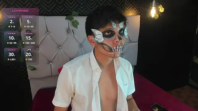 Snapshot of Thiago_Kozak chatting on October 24, 12:56 pm Thiago Kozak online show from October 24, 12:56 pm