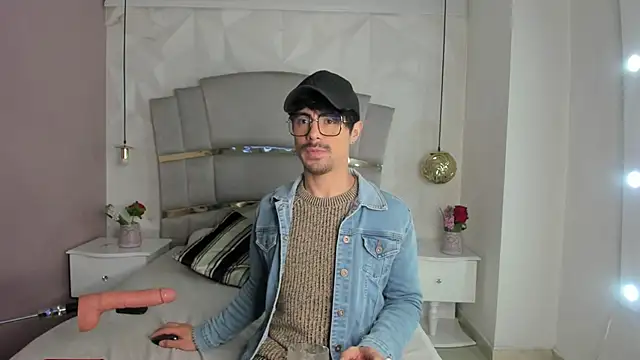 BryCams3 online show from September 13, 1:05 am