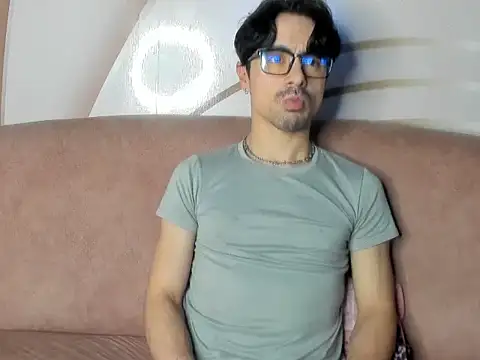 BryCams3 online show from November 28, 10:12 pm