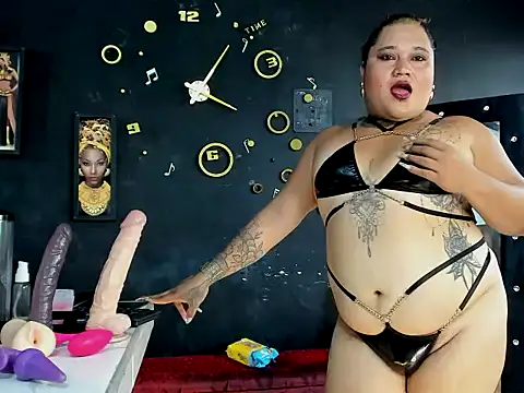 Kat Valen online show from October 11, 9:13 pm