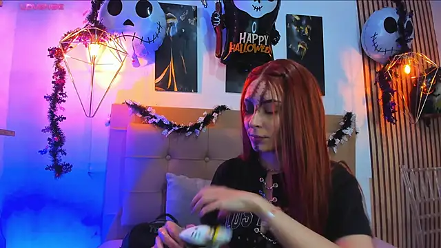 alesziarose online show from October 29, 7:37 pm