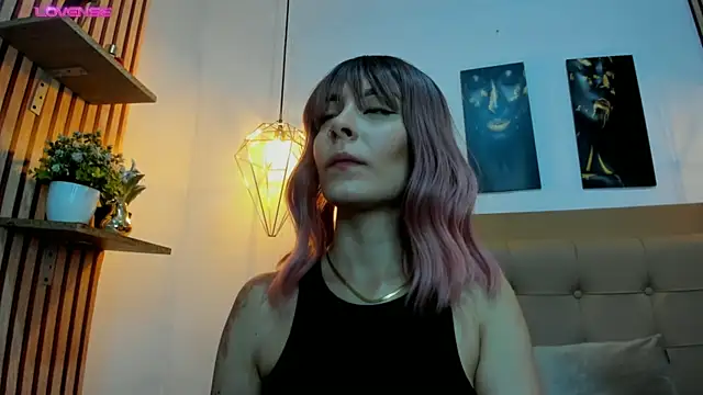 alesziarose online show from November 11, 5:46 pm