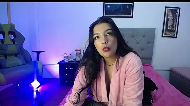 Esmeraldaa- online show from September 29, 10:31 am