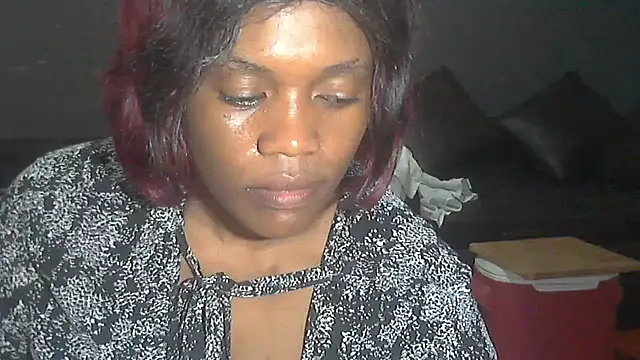 Snapshot of sexythae32 chatting on November 16, 2:00 pm sexythae32 online show from November 16, 2:00 pm