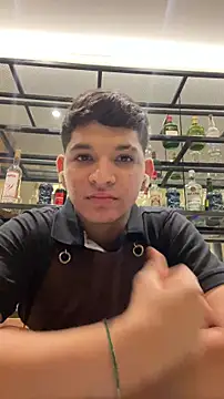 Snapshot of RobinLenoxx chatting on November 19, 12:21 am RobinLenoxx online show from November 19, 12:21 am