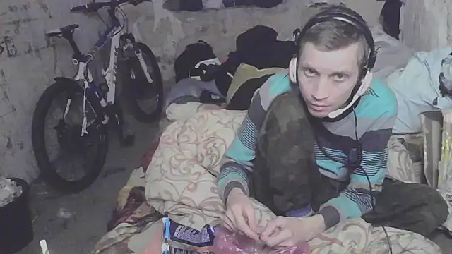 makarov1993 online show from October 28, 10:34 pm