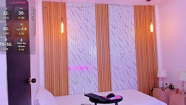 thomas walker0 online show from October 27, 12:20 pm