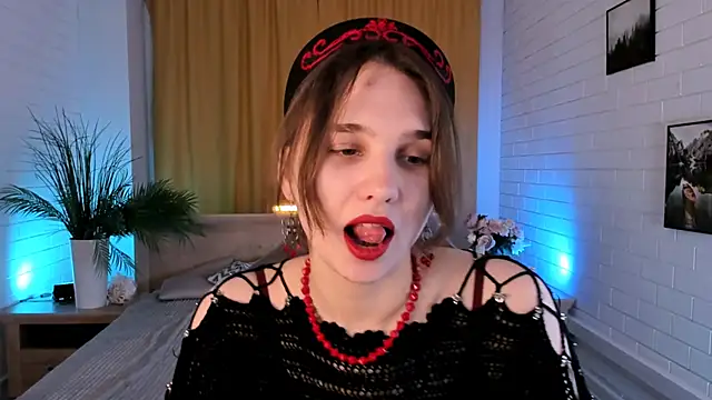 TessaMill online show from November 18, 9:14 am