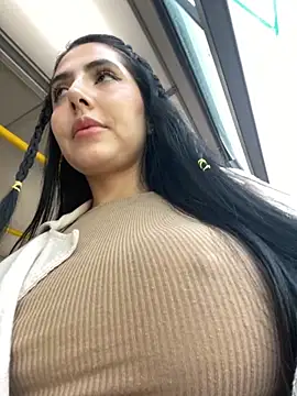 oh nina online show from September 11, 9:04 pm