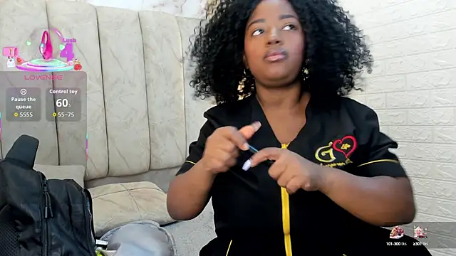 Snapshot of kiarazafira chatting on September 9, 2:05 pm kiarazafira online show from September 9, 2:05 pm