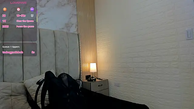 Snapshot of kiarazafira chatting on September 13, 10:26 am kiarazafira online show from September 13, 10:26 am