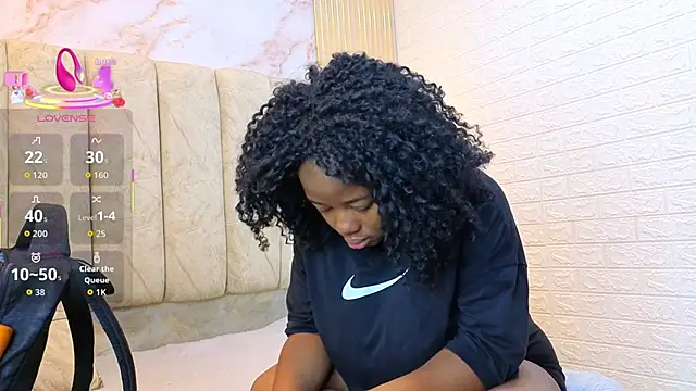 Snapshot of kiarazafira chatting on October 11, 8:57 am kiarazafira online show from October 11, 8:57 am