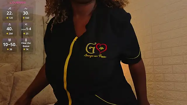 Snapshot of kiarazafira chatting on November 4, 11:20 am kiarazafira online show from November 4, 11:20 am