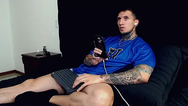 Shane Clay online show from October 2, 8:49 pm