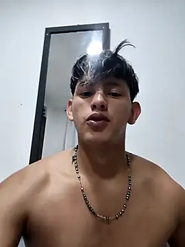 Snapshot of Hiroshi_Shen chatting on December 13, 11:10 pm Hiroshi Shen online show from December 13, 11:10 pm