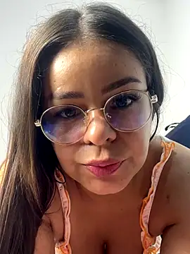 sweet shadil  online show from September 24, 3:10 am