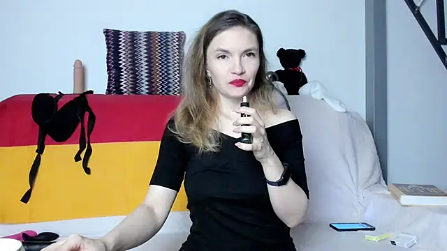 Katherine Twilight online show from February 20, 3:30 pm