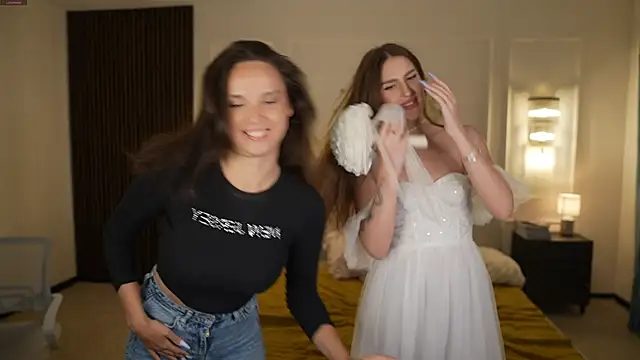 Snapshot of Goldie_Flame chatting on September 26, 6:45 pm Goldie Flame online show from September 26, 6:45 pm