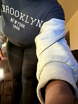 Snapshot of yummy0322 chatting on October 3, 12:57 pm yummy0322 online show from October 3, 12:57 pm