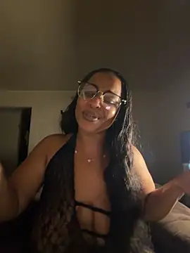 Snapshot of yummy0322 chatting on November 1, 3:30 am yummy0322 online show from November 1, 3:30 am