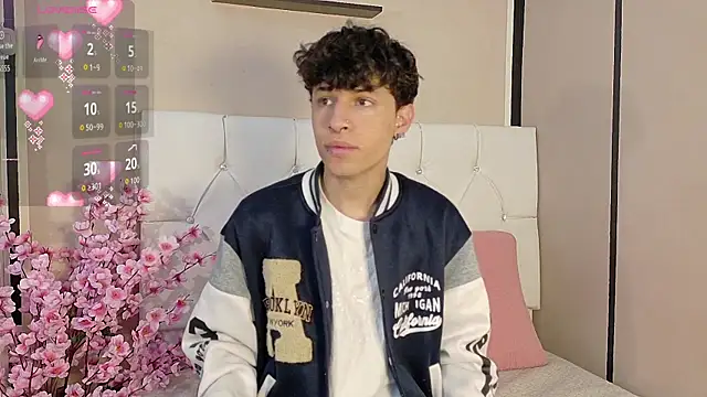 Axel  Evans online show from October 23, 12:04 pm