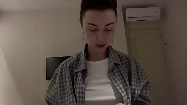 Gilin1 online show from October 9, 6:39 pm