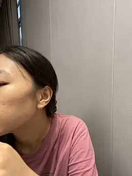 Snapshot of haiyan125216 chatting on October 18, 6:05 am haiyan125216 online show from October 18, 6:05 am