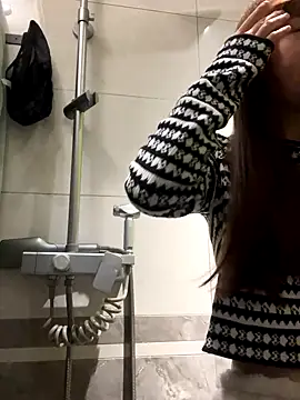 D-033 online show from November 21, 10:14 am