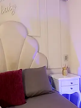 Snapshot of Kaylachannell chatting on November 22, 2:54 am Kaylachannell online show from November 22, 2:54 am