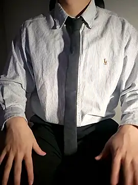 111owo111 online show from October 31, 1:12 pm