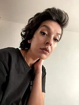 Snapshot of Piggiteablacktea chatting on October 25, 7:49 am Piggiteablacktea online show from October 25, 7:49 am