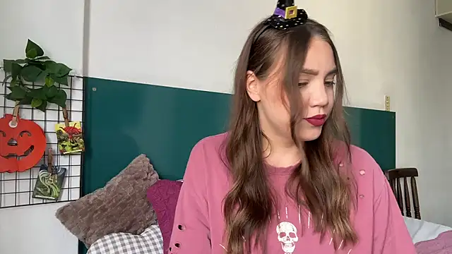 NebulaHaven online show from October 28, 6:32 pm