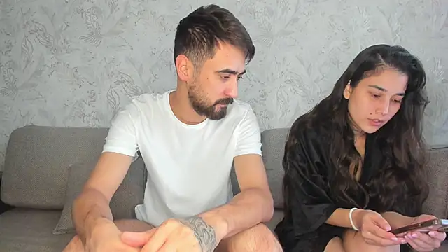 sophywhisper online show from September 22, 6:37 am