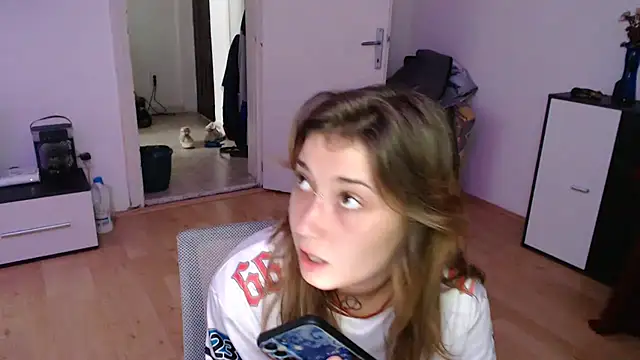 Aliens4twenty online show from October 6, 9:18 am