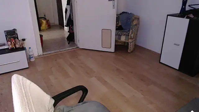 Aliens4twenty online show from October 26, 8:42 am