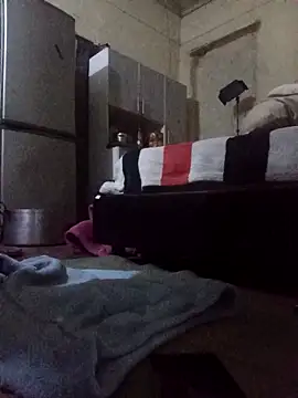 RFeltomWhitJ online show from September 25, 1:42 am