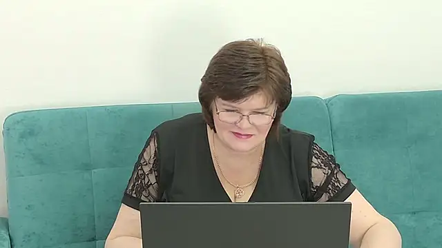 Sandra Sunrise online show from November 28, 9:45 am