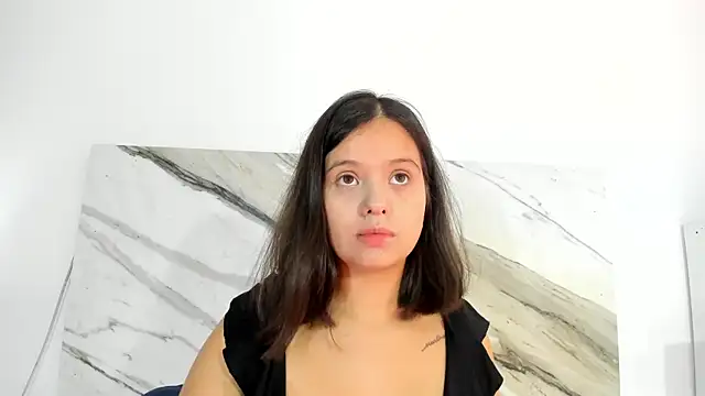 thamiina  online show from October 29, 7:04 pm