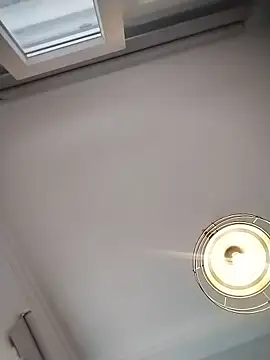 Snapshot of sarahpearlx chatting on October 31, 4:30 pm sarahpearlx online show from October 31, 4:30 pm