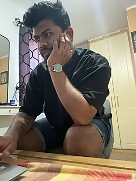 Snapshot of CrazyShashank chatting on November 23, 2:17 pm CrazyShashank online show from November 23, 2:17 pm