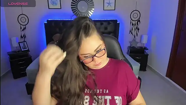 LolaVillalobos online show from September 11, 12:16 pm