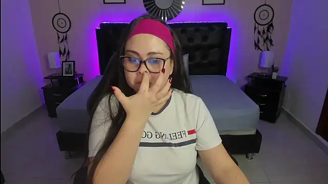 LolaVillalobos online show from September 26, 11:36 am