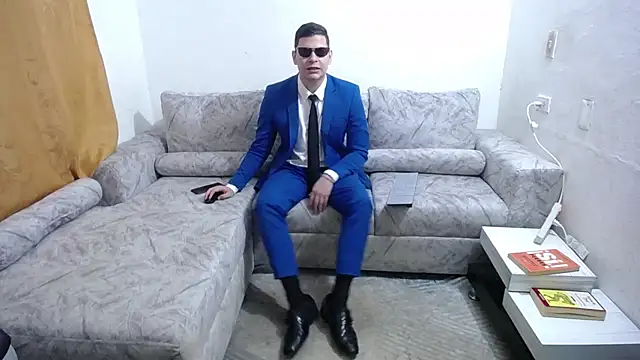 Victor Maitland online show from October 5, 6:28 pm