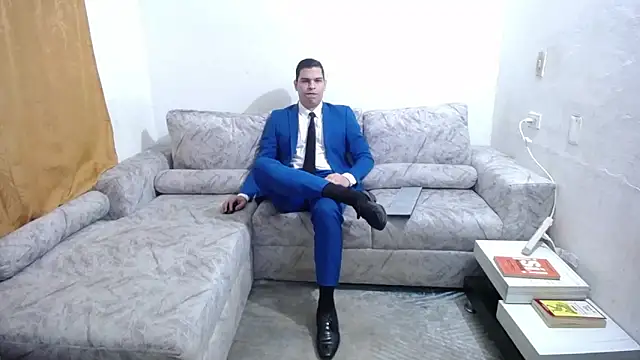 Victor Maitland online show from October 31, 7:59 pm