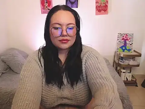 maily888  online show from September 15, 6:08 pm