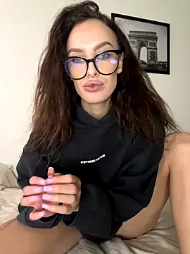 Snapshot of goodgirldevil chatting on November 25, 11:32 am goodgirldevil online show from November 25, 11:32 am