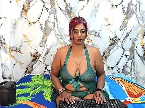 Snapshot of indianerotica69 chatting on September 21, 7:43 am indianerotica69 online show from September 21, 7:43 am