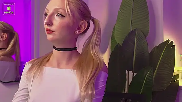 maya snow online show from October 15, 8:31 pm